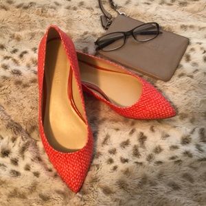 Bright little flats. Nine West. 6 (shown as 6.5 but fits small)excellent cond